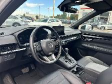 2025 Honda CR-V Hybrid Touring | Navigation | Sunroof | Leather - Photo 11