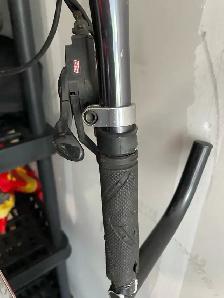 Vélo montagne double suspension GT - Photo 7