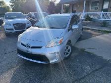 2014 Toyota Prius 5dr HB LOWEST KM IN CANADA | NO ACCIDENT - Photo 3