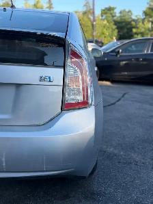 2014 Toyota Prius 5dr HB LOWEST KM IN CANADA | NO ACCIDENT - Photo 10
