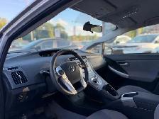 2014 Toyota Prius 5dr HB LOWEST KM IN CANADA | NO ACCIDENT - Photo 14