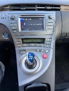 2014 Toyota Prius 5dr HB LOWEST KM IN CANADA | NO ACCIDENT - Photo 19