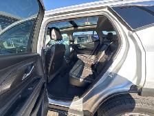 2022 GMC Terrain SLT AWD SUNROOF SLT TRIM - Photo 12