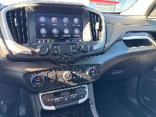 2022 GMC Terrain SLT AWD SUNROOF SLT TRIM - Photo 17