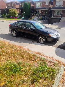 2014 Chrysler 200 - Photo 2