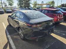 2021 Mazda Mazda3 - Photo 2