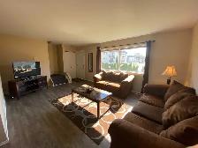 3-Bedroom 1-Bathroom l 10 Little Wedeene Street l Townhouse - Photo 2