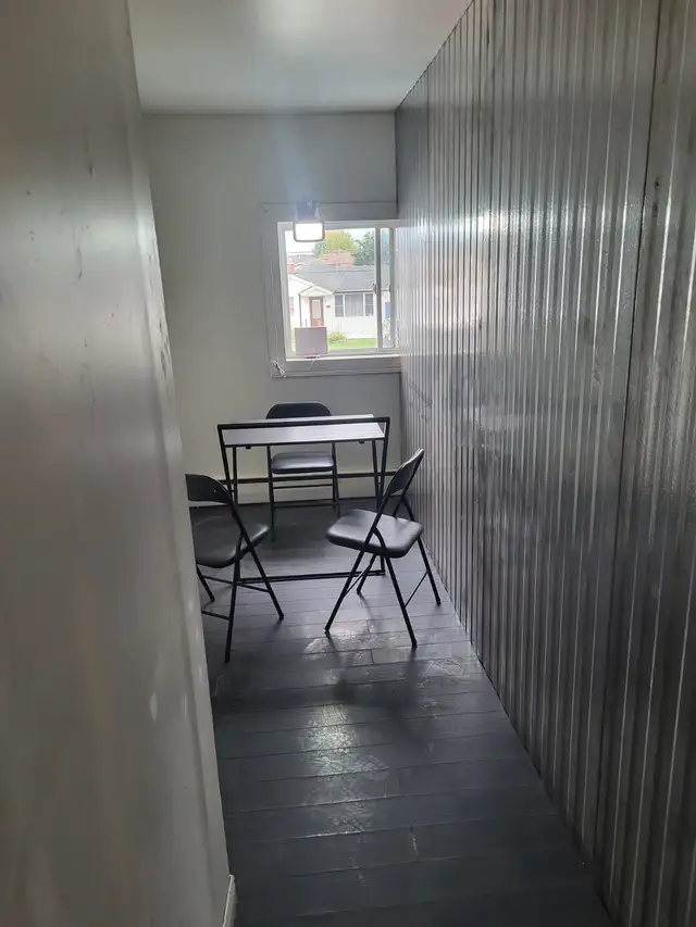 OMVIC Car Dealer Sales Office/ Lot For Rent