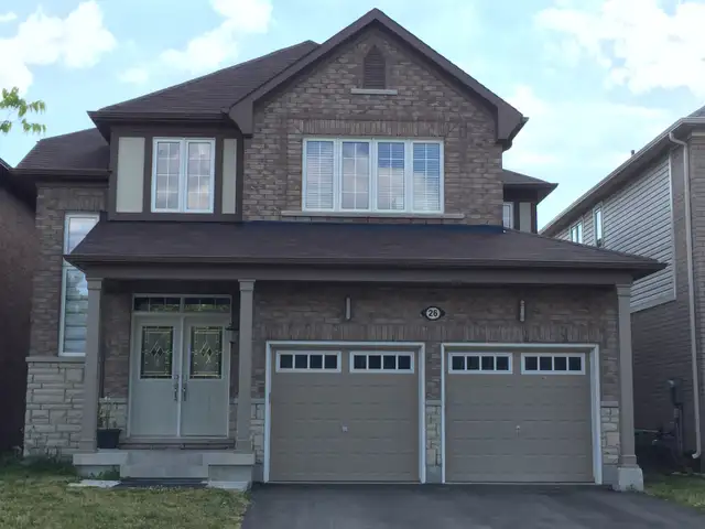4 beds, 3.5 baths detached house for lease in Brampton