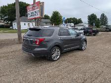 2017 Ford Explorer - Photo 2