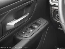 2026 Ram 1500 Express Crew Cab 4WD - Photo 15