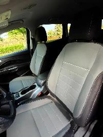 2014 Ford Escape Titanium 4dr 4x4 Automatic - Photo 17