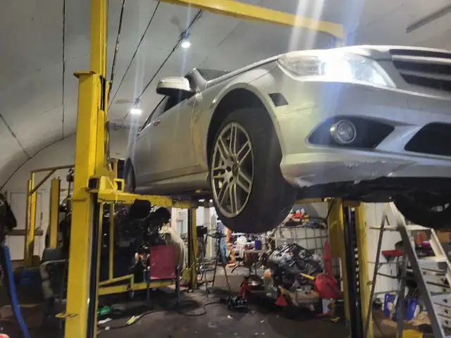 flat tire repair mobile service if your vehicle doesn't want to