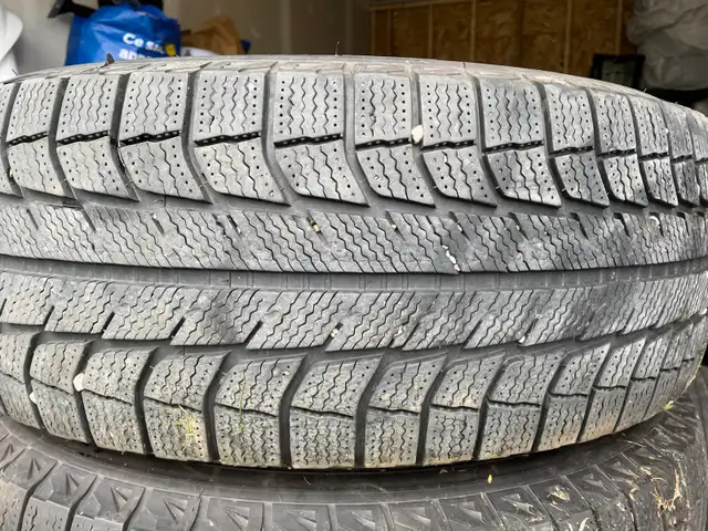 1x pneu hiver 255/65R18 Michelin X-ice 9/32e