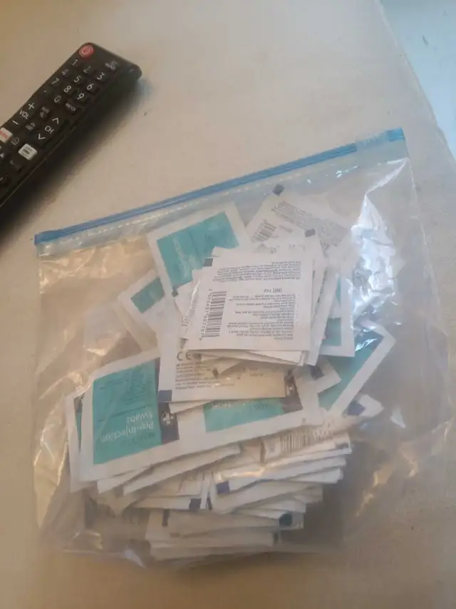 free alcohol swabs