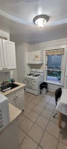 Room for rent available immediately - Photo 4