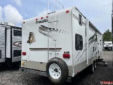 2009 FLEETWOOD PROWLER 2702BS Travel Trailer - Photo 4