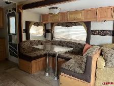 2009 FLEETWOOD PROWLER 2702BS Travel Trailer - Photo 16