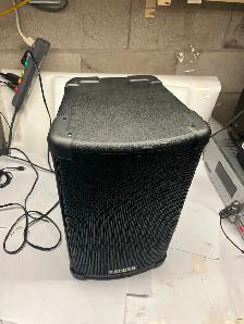 Fender Fighter 10' 2-Way Powered Speaker - Photo 2