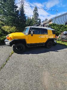 2007 Toyota fj cruiser with a hole in the block, 260,000km