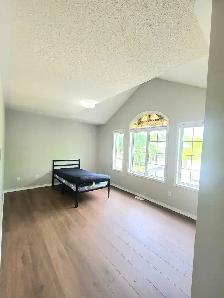 Rooms Available For Rent