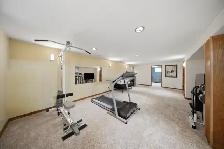 Gorgeous 1255 SQFT bungalow for sale. 291 Newton BY APPOINTMENT - Photo 9