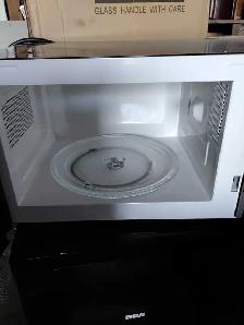 Microwaves - Photo 2