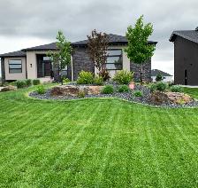 Leaf Cleanup, Landscaping, Junk Removal & Power Washing - Photo 3