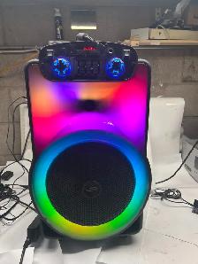 iLive 'The Show' Wireless Bluetooth Speaker (ISB633) – Portable