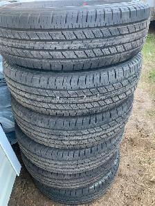 Hankook Dynapro HT.  225/75-R16.