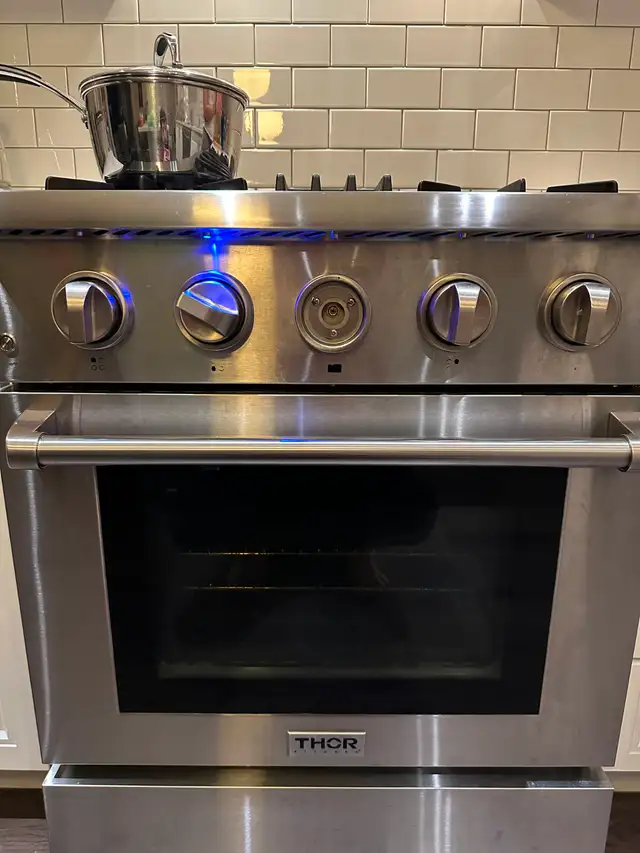 Thor 30' Professional Natural Gas Range