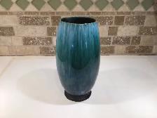 Blue Mountain pottery vase - large
