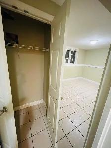 Room for rent - Photo 7