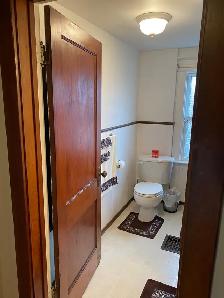 3 Furnished Rooms for Rent – near Niagara GO station - Photo 3
