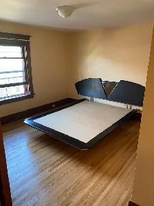 3 Furnished Rooms for Rent – near Niagara GO station - Photo 7