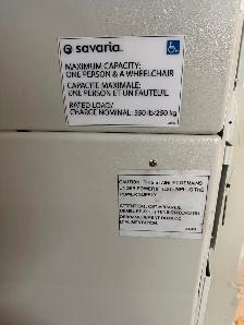 sell Savaria wheelchair/vertical platform lift for 1000$