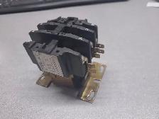 1 CONTACTEUR 3 POLE 25A 208/240V NEUF NEW DP3P25A240 - Photo 2