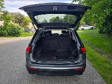 2018 Volkswagen Tiguan ComfortlinePanoramic Roof , Apple CarPlay - Photo 8