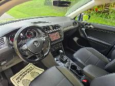 2018 Volkswagen Tiguan ComfortlinePanoramic Roof , Apple CarPlay - Photo 14