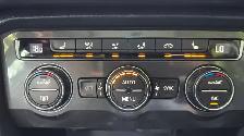 2018 Volkswagen Tiguan ComfortlinePanoramic Roof , Apple CarPlay - Photo 18