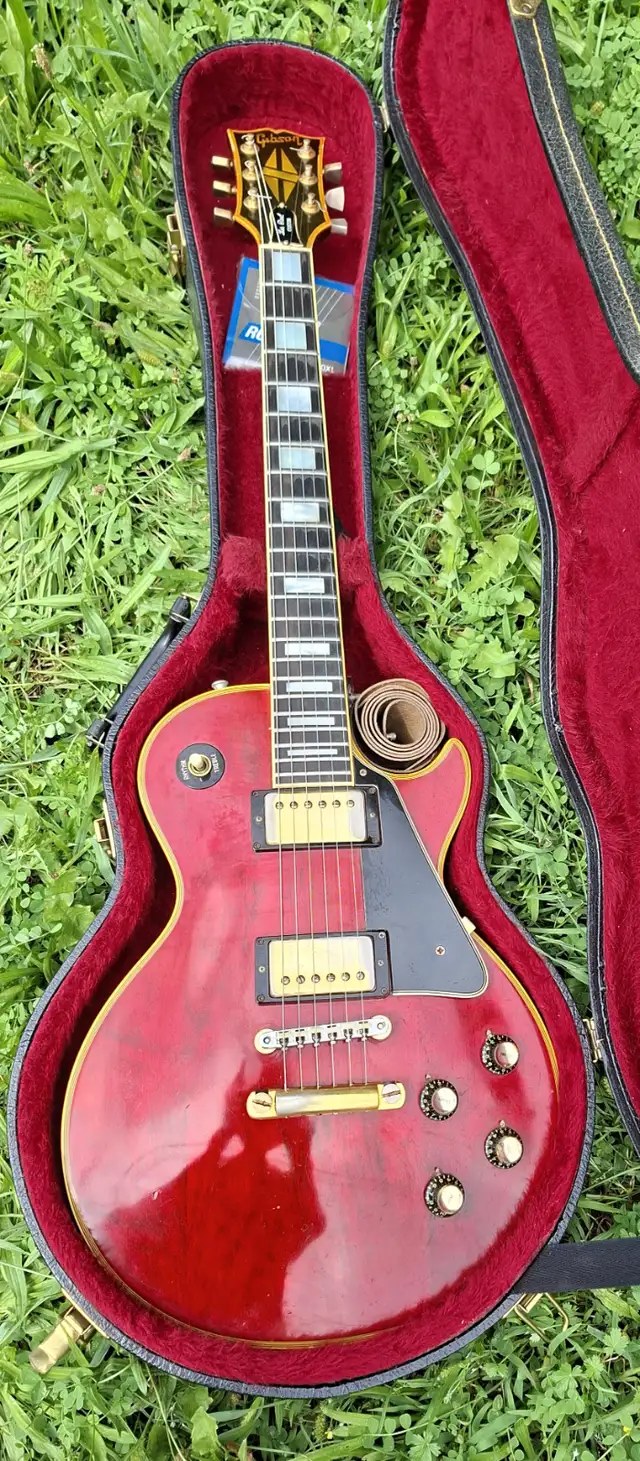 SOLD 1976 Gibson Les Paul Custom, Wine Red. SOLD