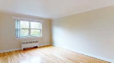Spacious, Bright 1 Bedroom | Pet-friendly | Sandy Hill - Photo 3