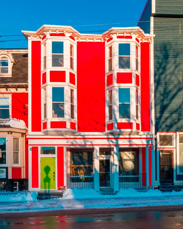 1,000 SqFt Downtown Commercial Space For Lease