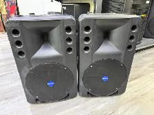 Mackie Art 300A Active Speaker Pair