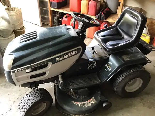 Lawn Tractor with or without Bagger Needs Repair.