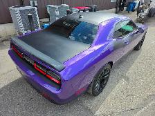 2018 Dodge Challenger T/A / 6 SPD MANUAL / V8 HEMI PLUM CRAZY PE - Photo 9