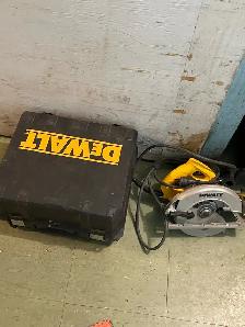 DeWalt DW368 Circular Saw