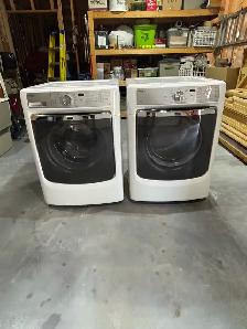 MAYTAG WASHER & GAS DRYER