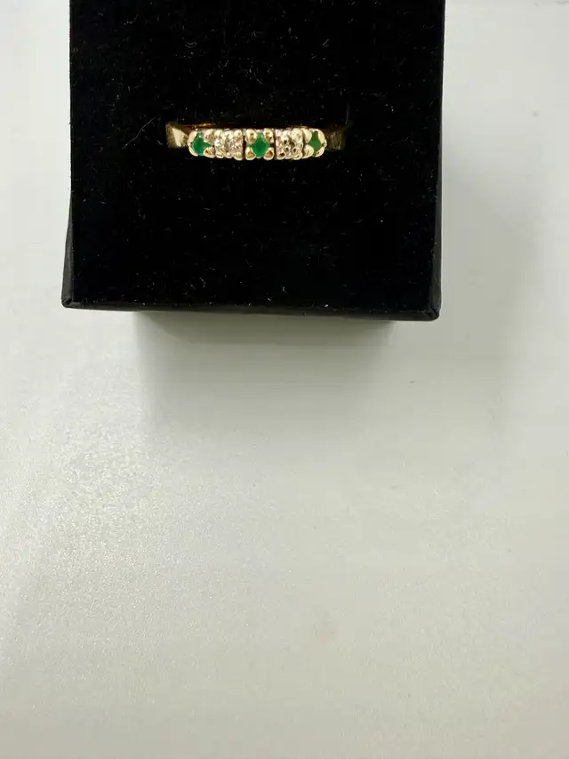 Women's 10K Gold Eternity Band with Diamonds and Emeralds~Size 7