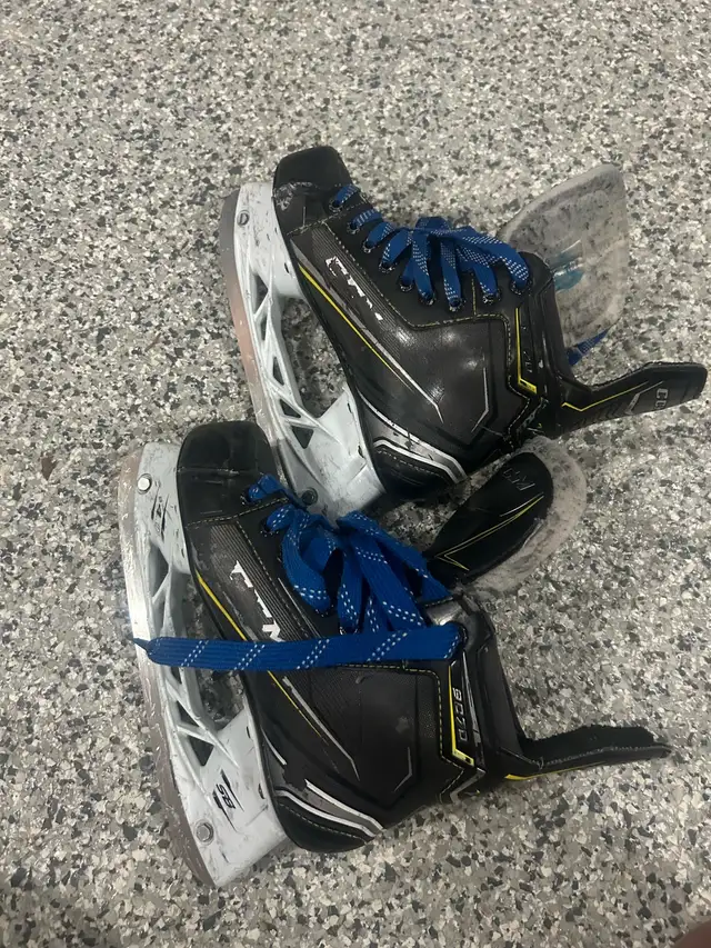 Equipment de hockey / ringuette  Youth Hockey Gear